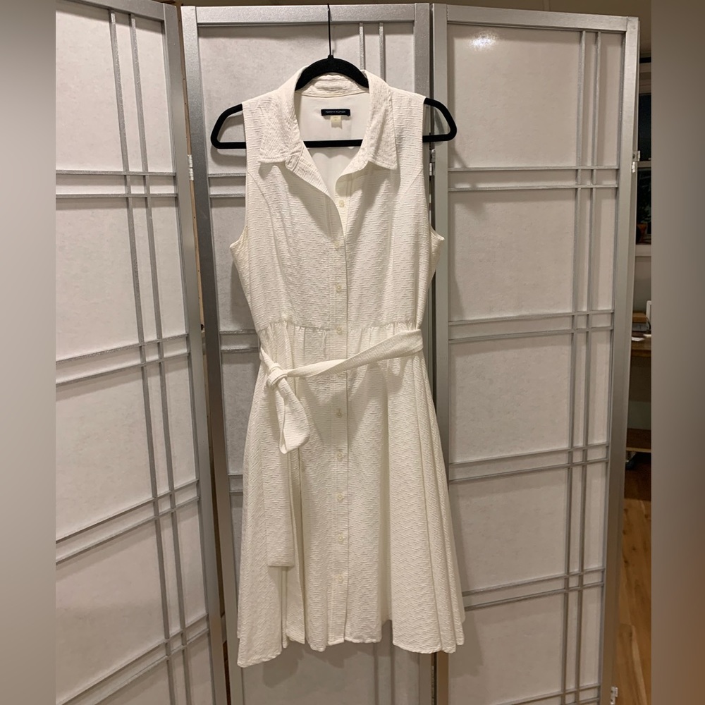 Flowy Tommy Hilfiger Collar Dress